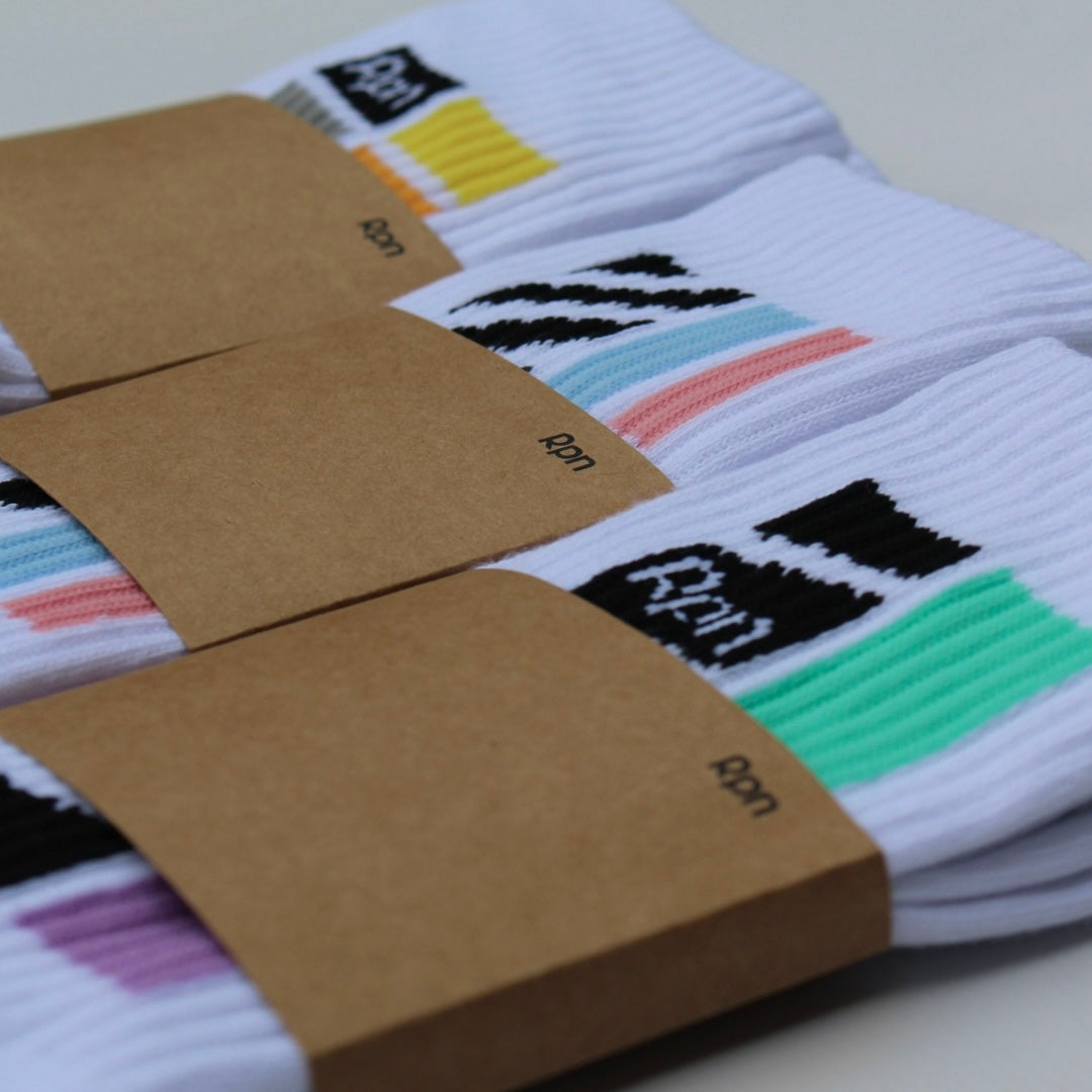X3 pack socks in white with Hyper Geo series print