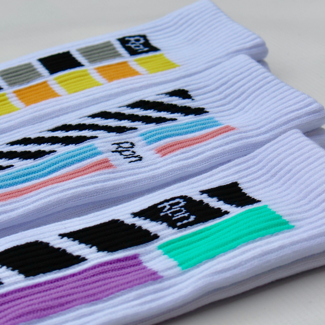 X3 pack socks in white with Hyper Geo series print