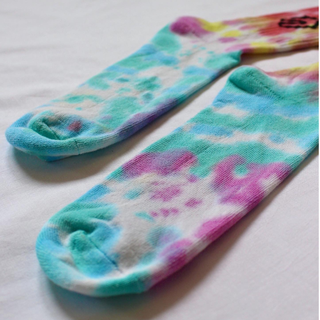 socks in multi colour tie dye with vertical #misc1 print